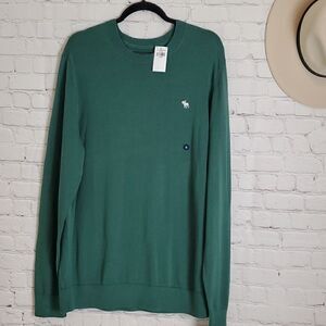 NWT Abercrombie & Fitch crew shirt
